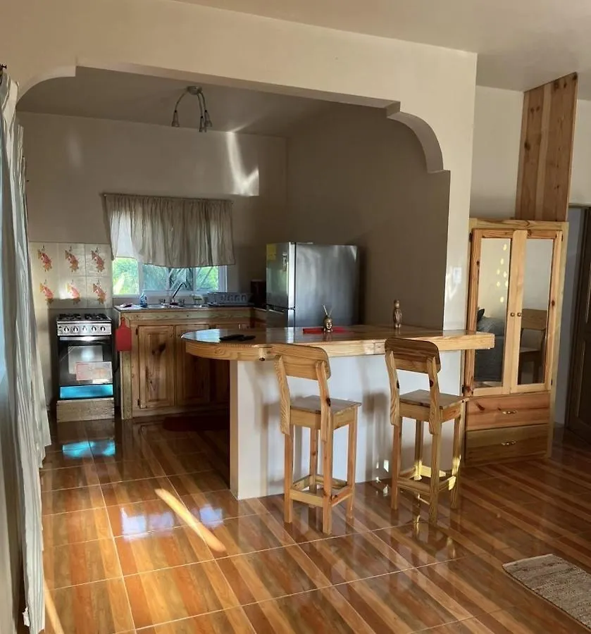 Seacret Studios - Cozy Jamaican Retreat Apts Negril Apartamento